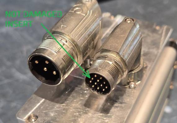 not_damaged.jpg not_damaged.jpg